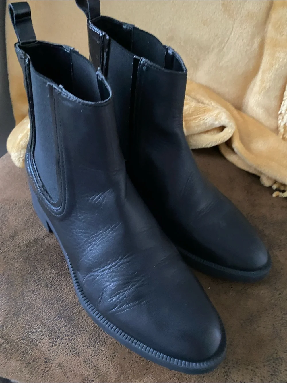 Zara Genuine Soft Leather Chelsea Ankle Boots 39/8 EUC Bloggers Black